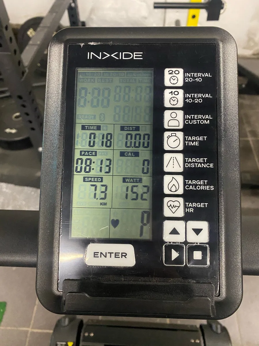 Curved Treadmill with Foldable Handle - Image 4