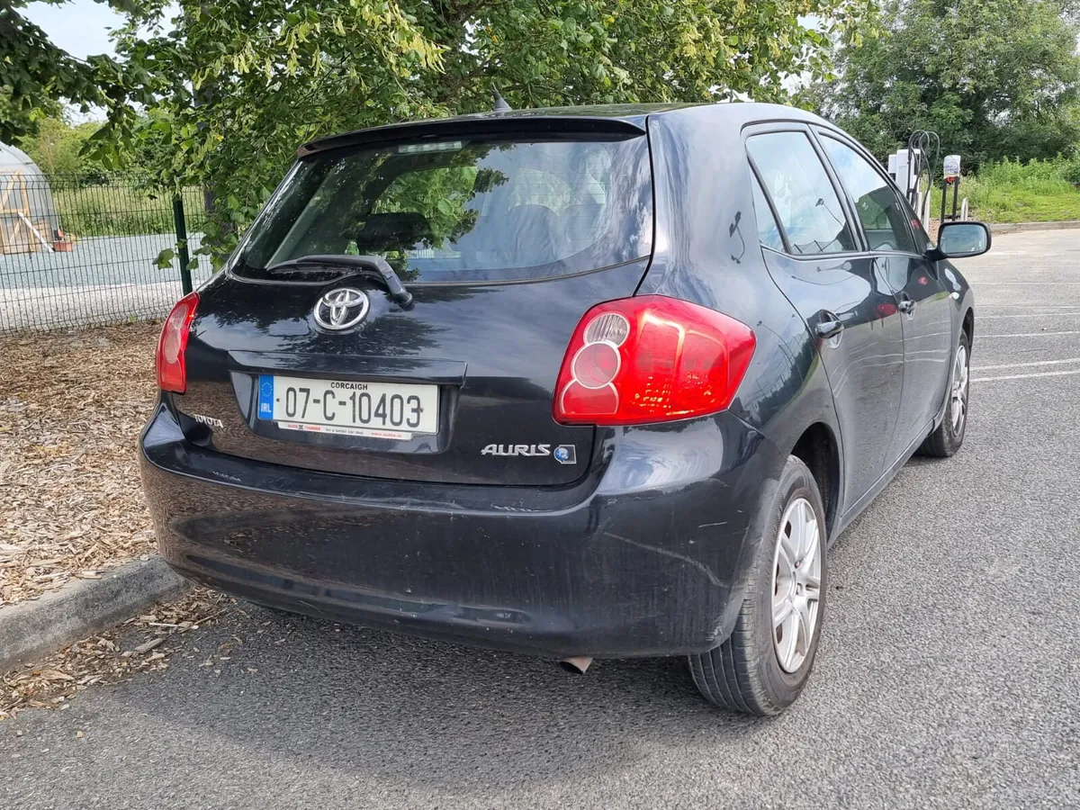 *2007 TOYOTA AURIS DRIVES LIKE NEW! €999 - Image 2