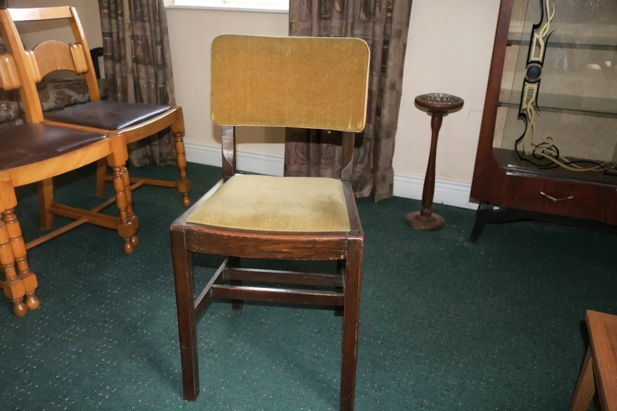 4 Simple Vintage Chairs - Image 2