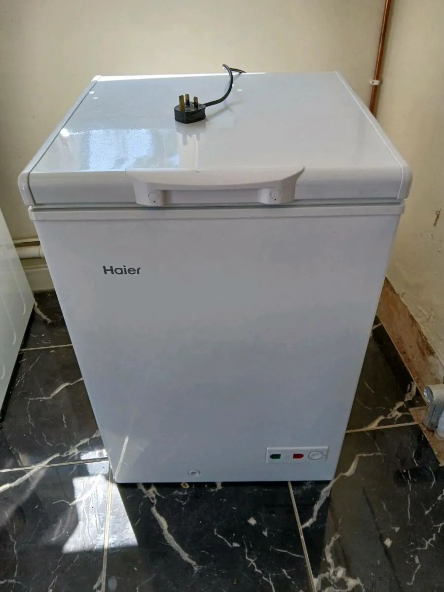 chest freezer - Image 1