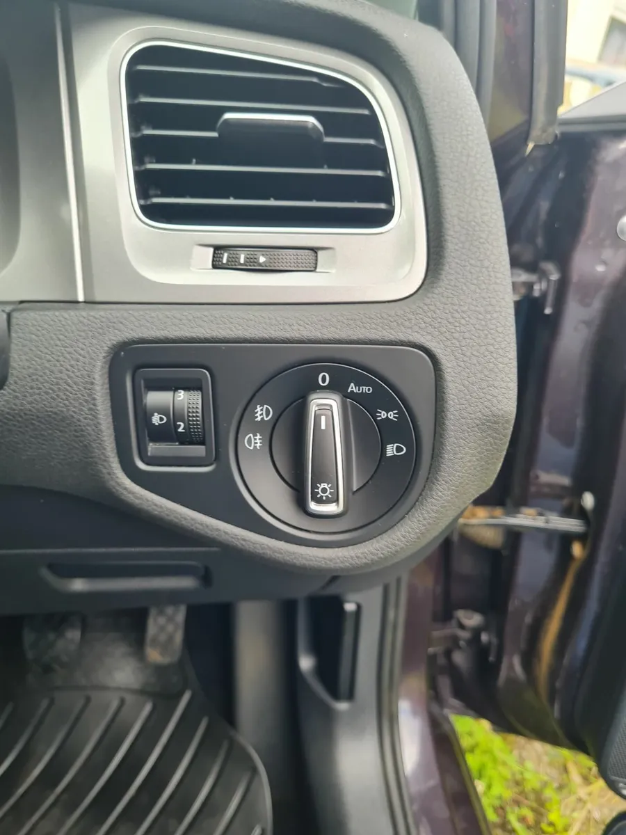 2016 Volkswagen Golf 1.6TD lounge - Image 3