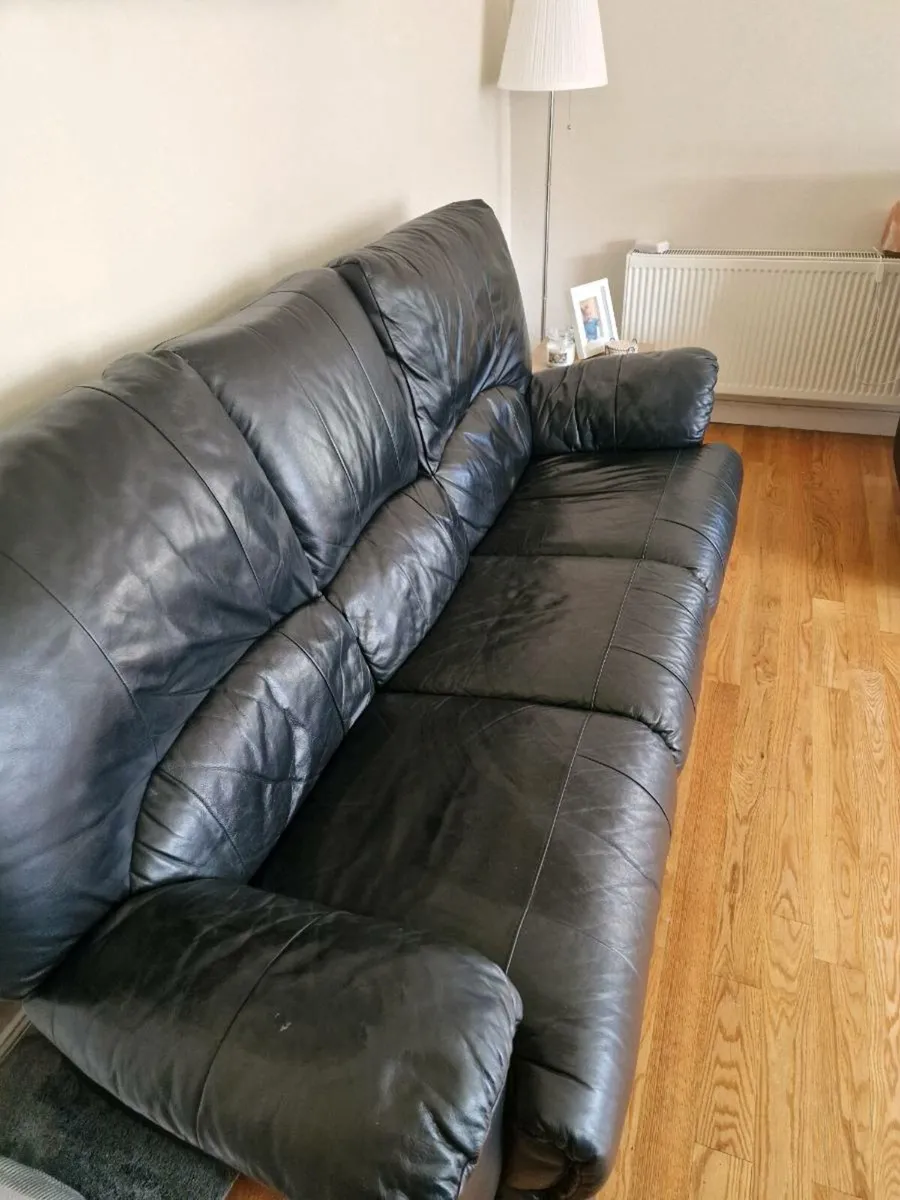 3 seater recliner + x2 recliner armchairs - Image 1