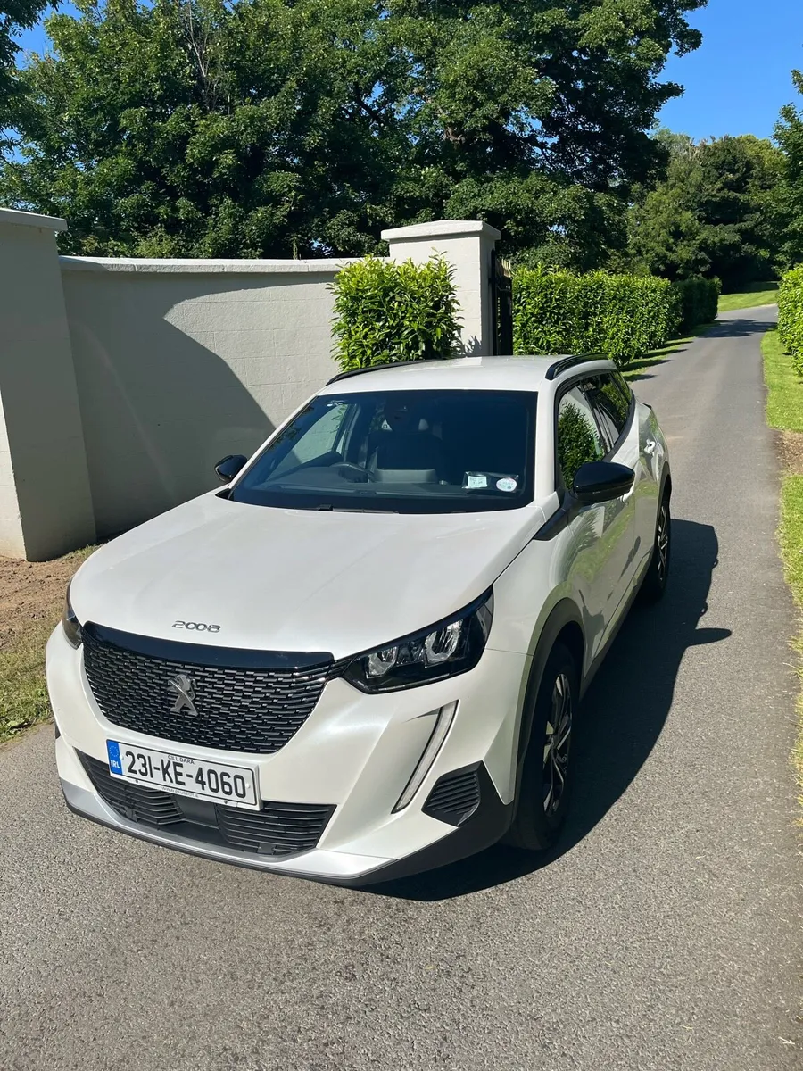 Peugeot 2008 Allure 1.2 Puretech Auto 2023 - Image 2