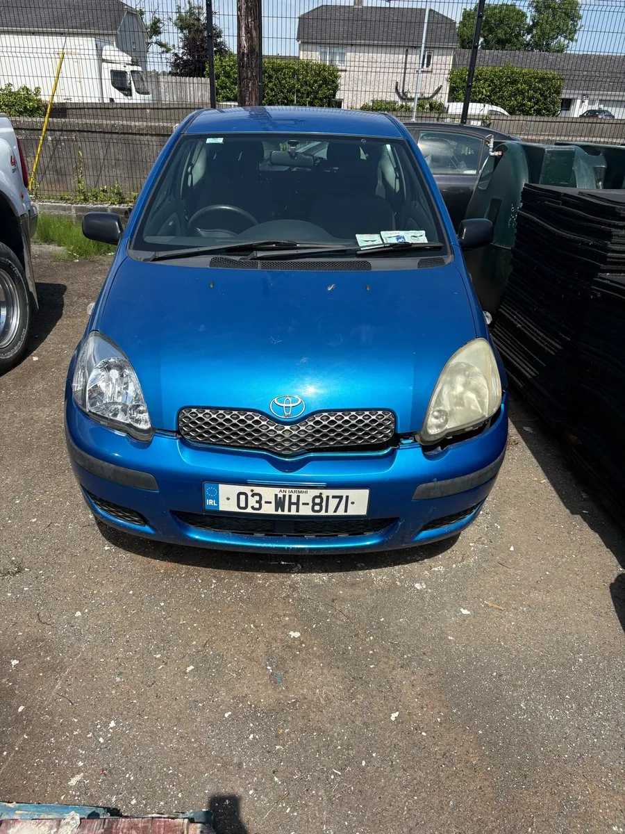 Yaris 2003 suit field car or scrap - Image 1