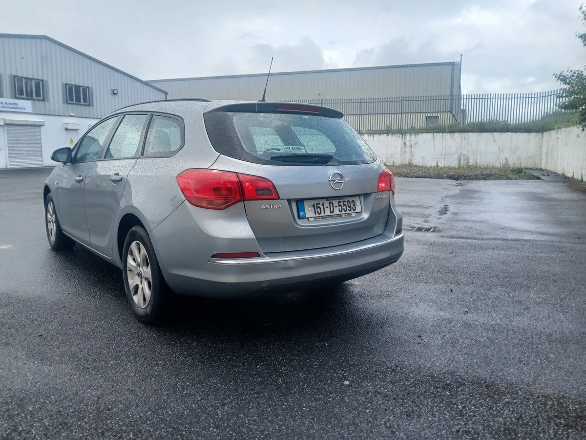 Opel Astra 2015 - Image 4