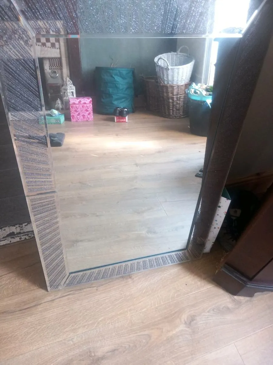 Mirror - Image 3