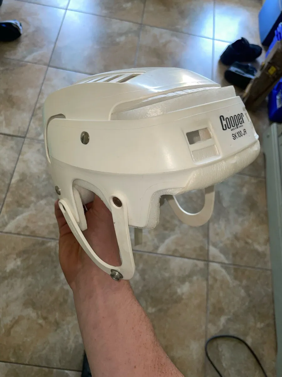 White oldstyle Cooper SK100 JR - Image 1