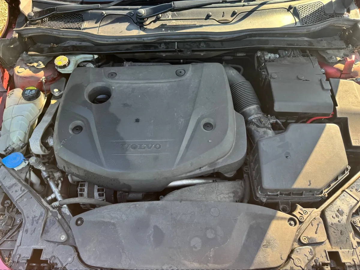 Volvo V40 2017 - Image 3