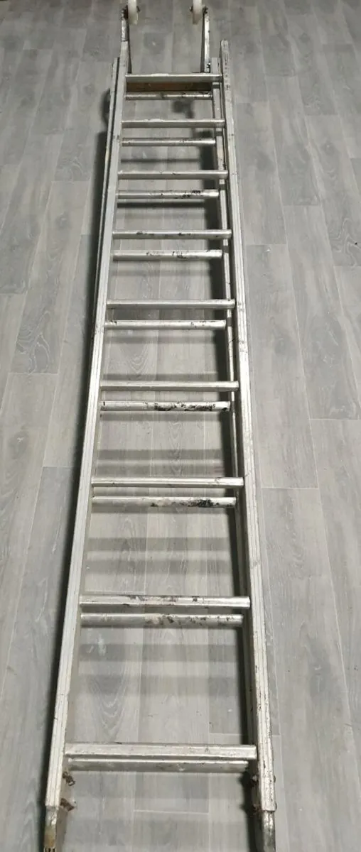 Roof ladder 17ft - Image 2