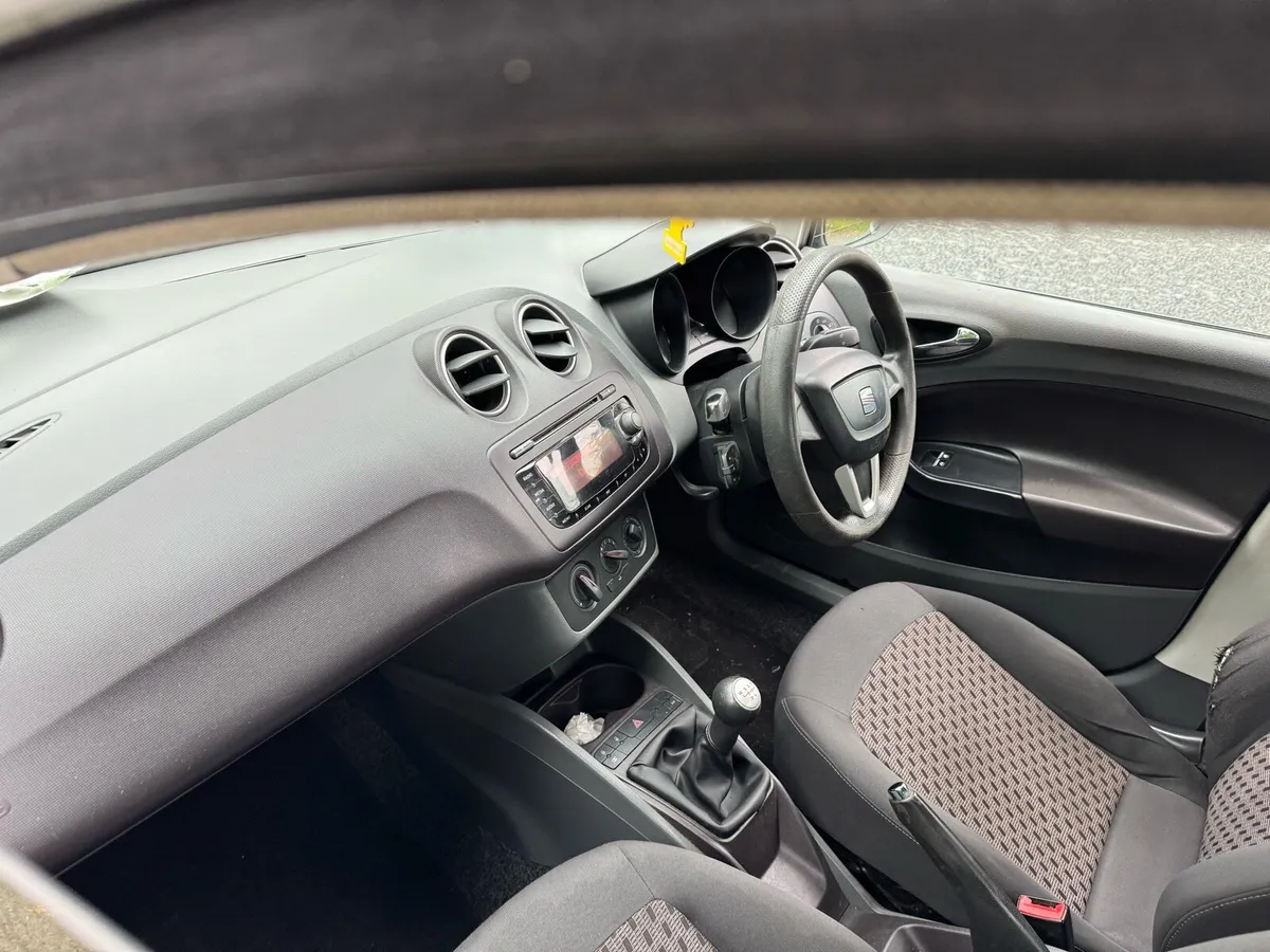 08 Stuning Seat Ibiza - Image 3