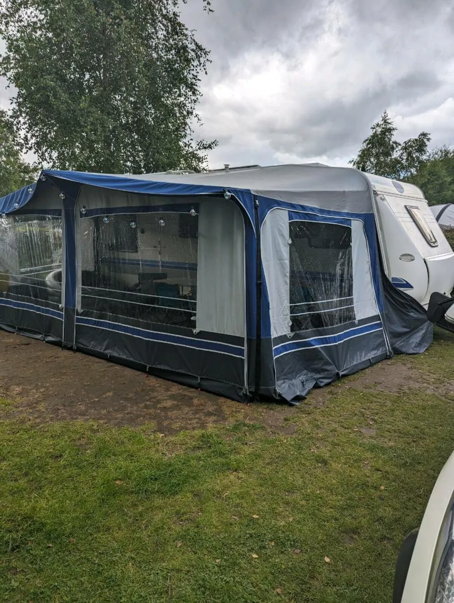 Caravan - Image 3