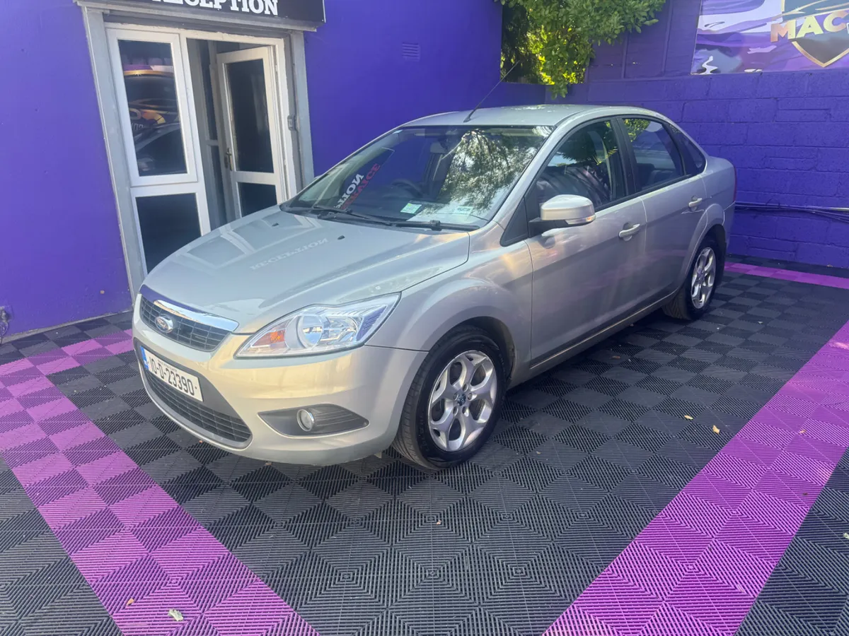 Ford Focus 2010 - Image 3