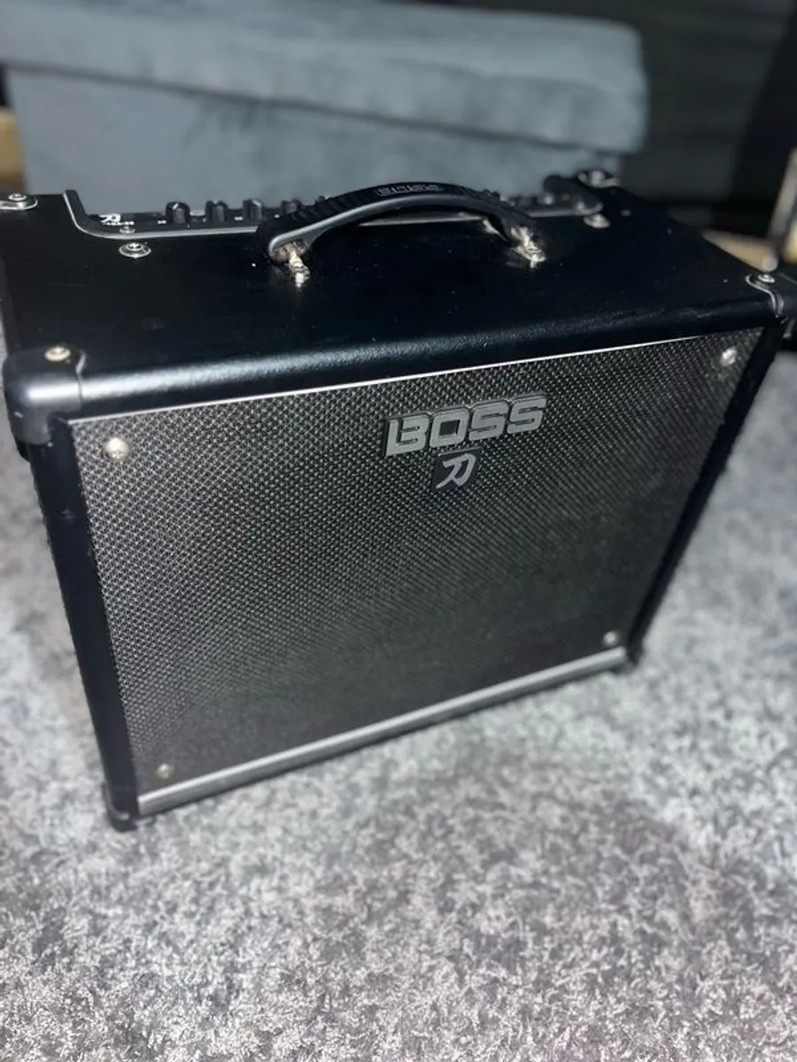 Boss Katana 50 - Image 1