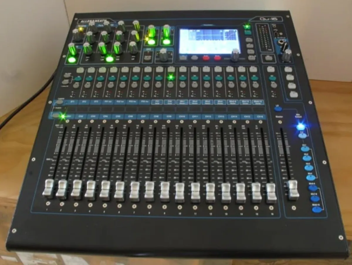 Allen & Heath Qu‑16 16‑ch Digital Mixer - Image 1