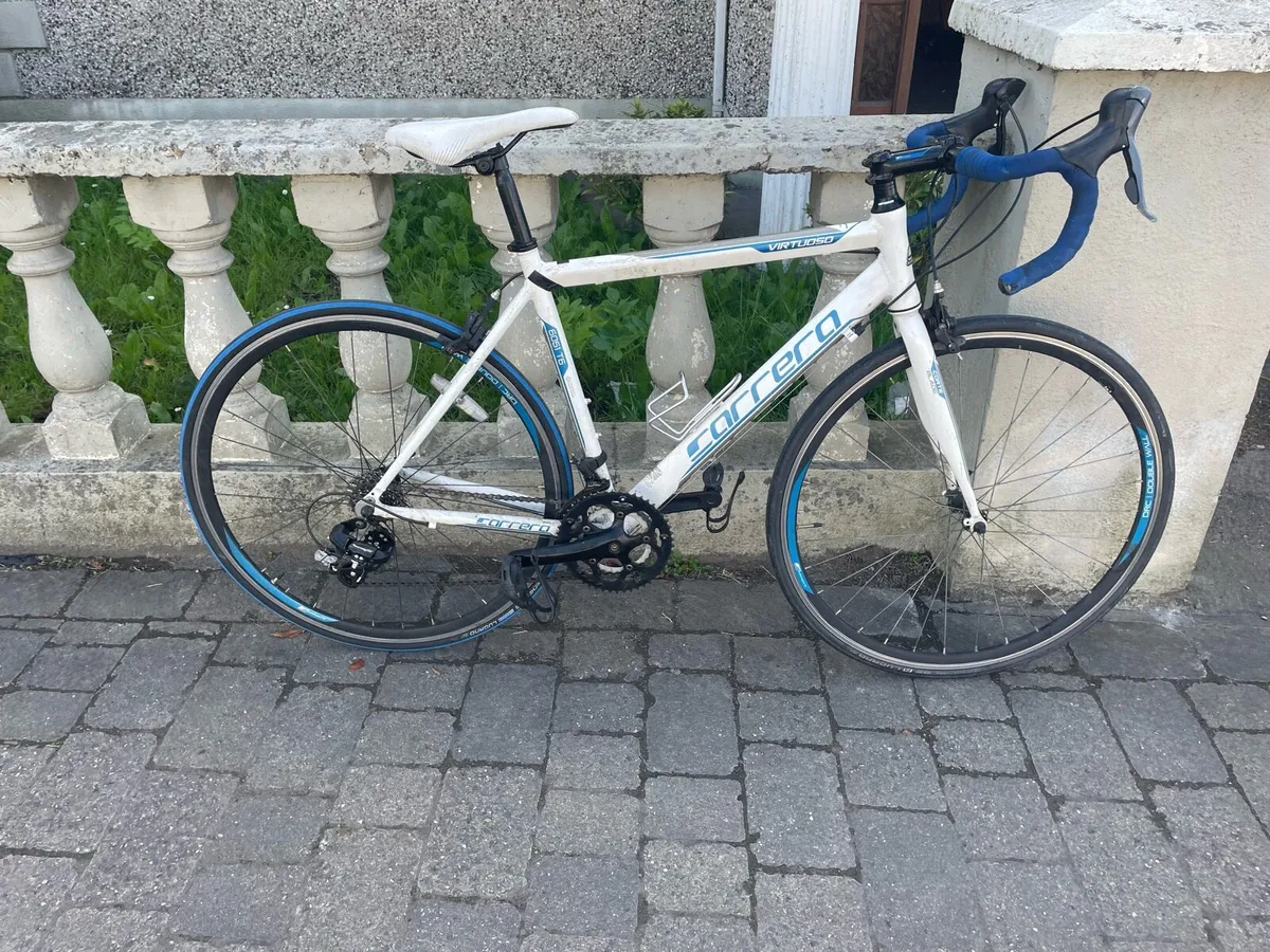 Road Bike Carrera - Image 1