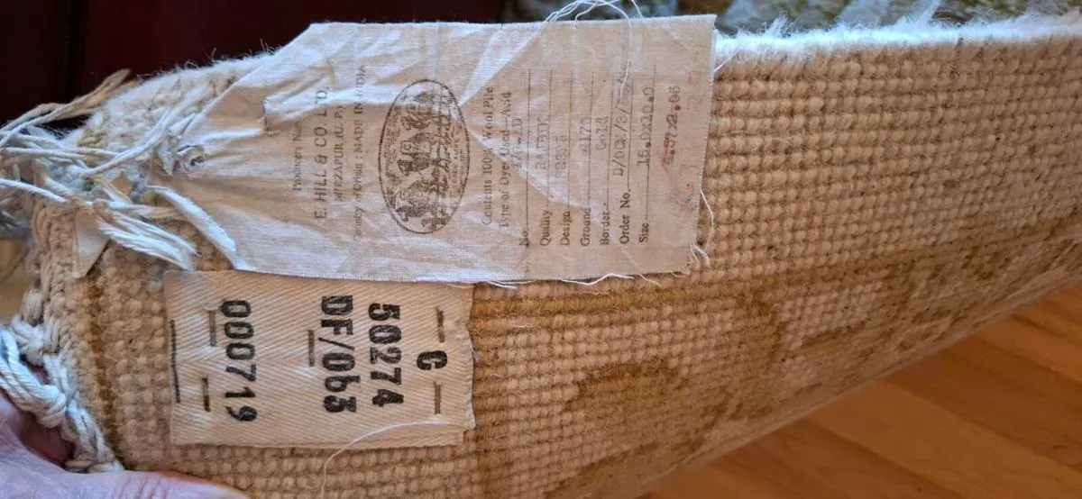Pure wool genuine 10 x15ft large rug cream & gold - Image 4