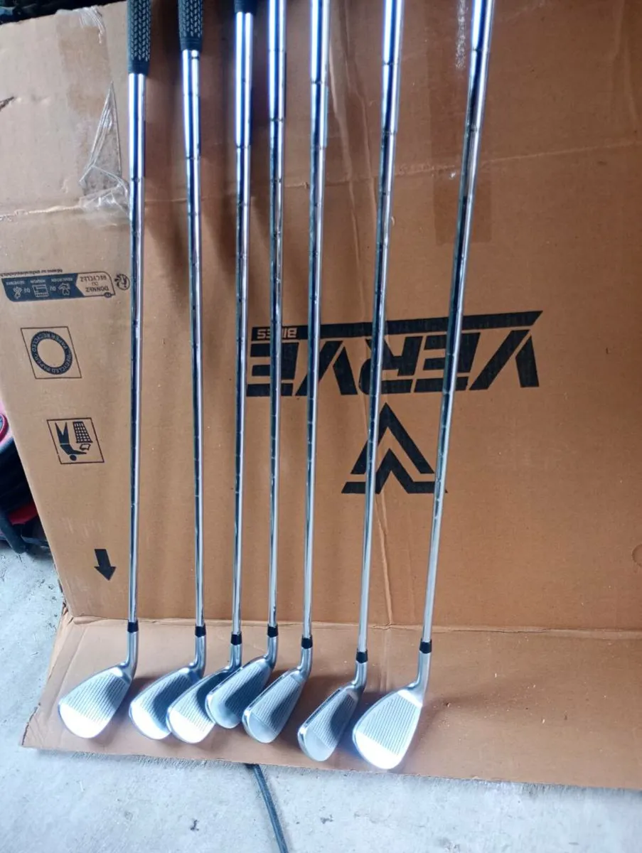 Cobra radspeed irons 5 - gw - Image 1