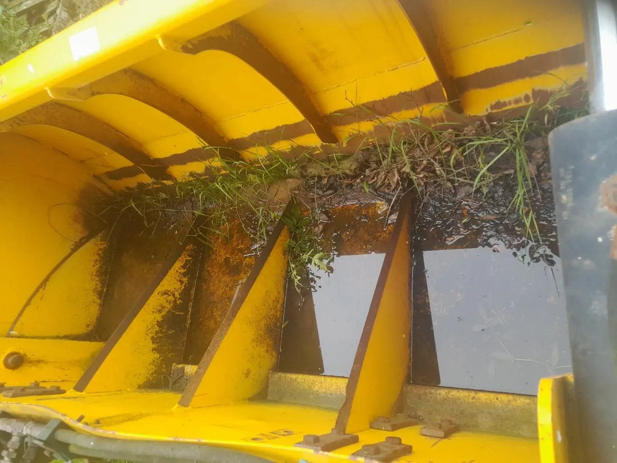 Shear Bucket - Image 1