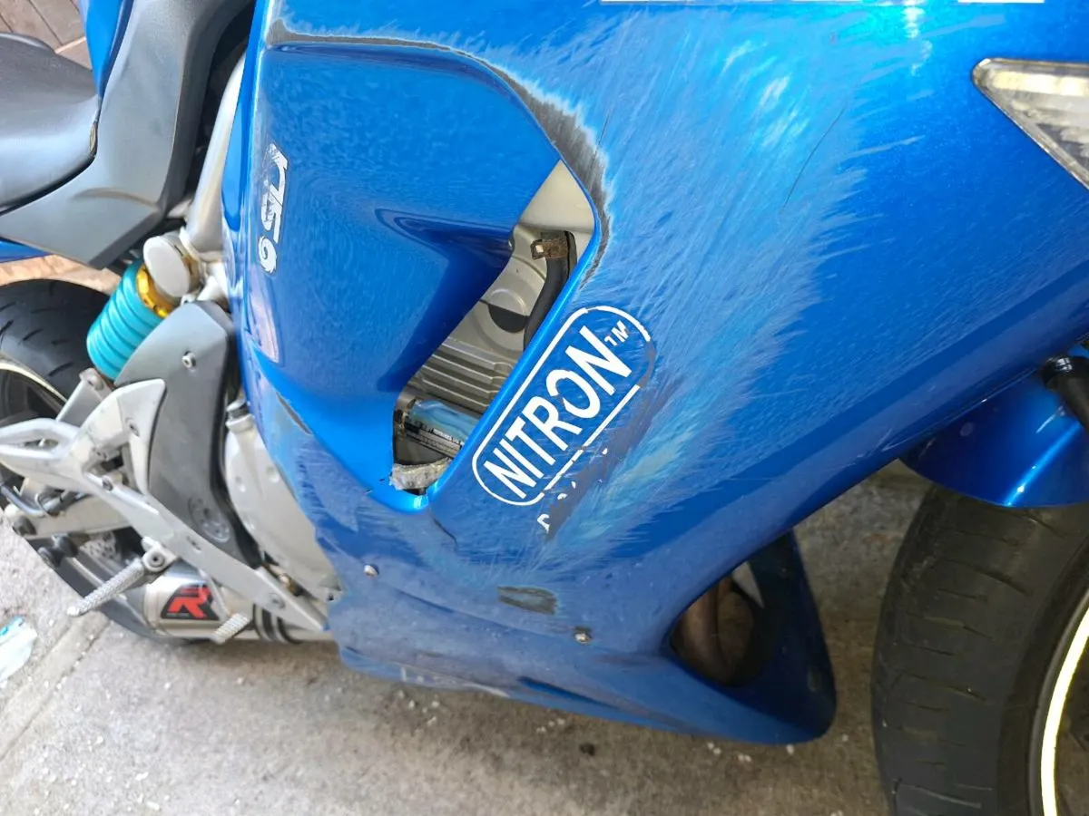 Kawasaki ER6F - Image 3