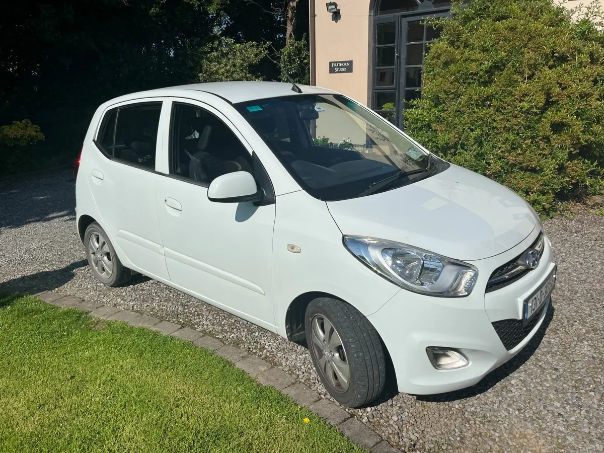 2013 White Hyundai i10 – Low Mileage, €4700 ono - Image 1