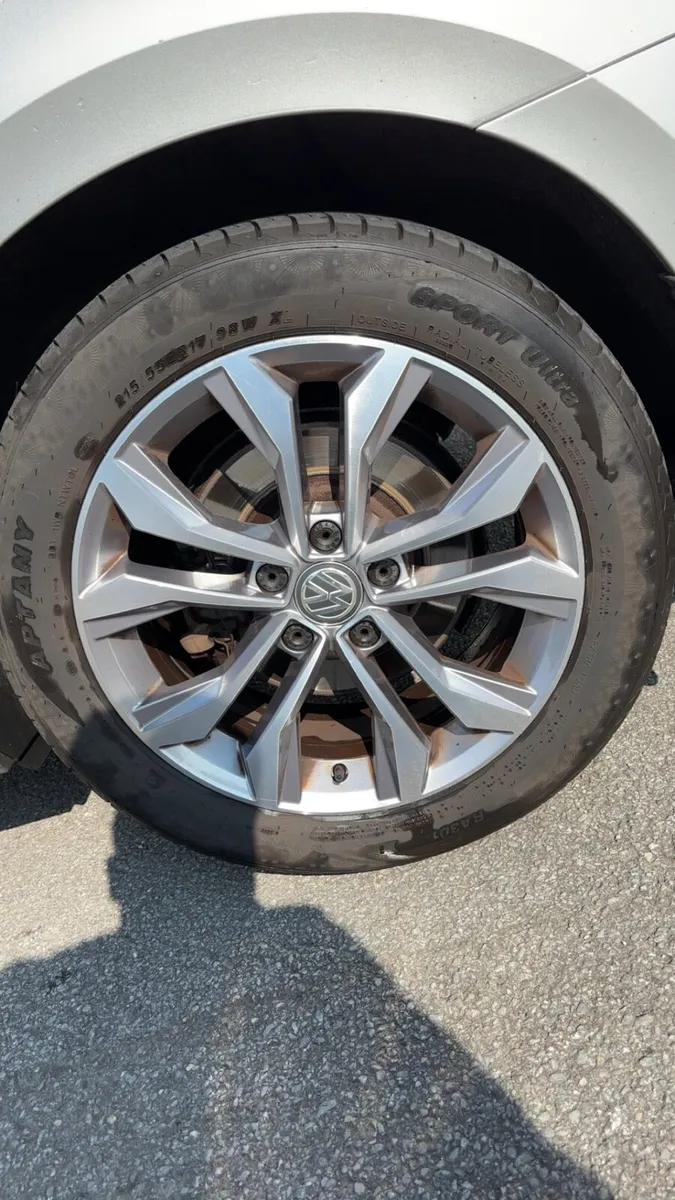 Highline Volkswagen Passat - Image 4