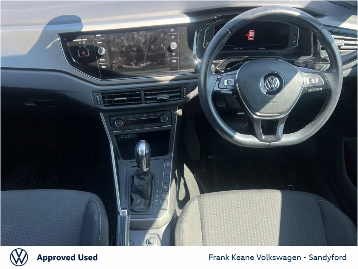 Volkswagen Polo  comfort Line  1.0 DSG Automatic - Image 2