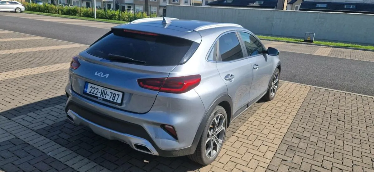 Kia Xceed phev Hybrid - Image 2