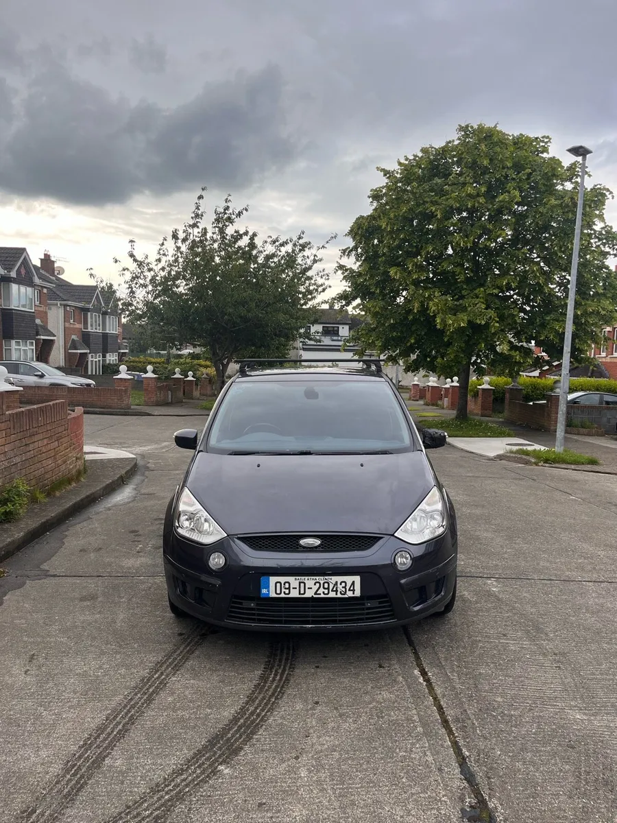 FORD S-MAX - Image 2