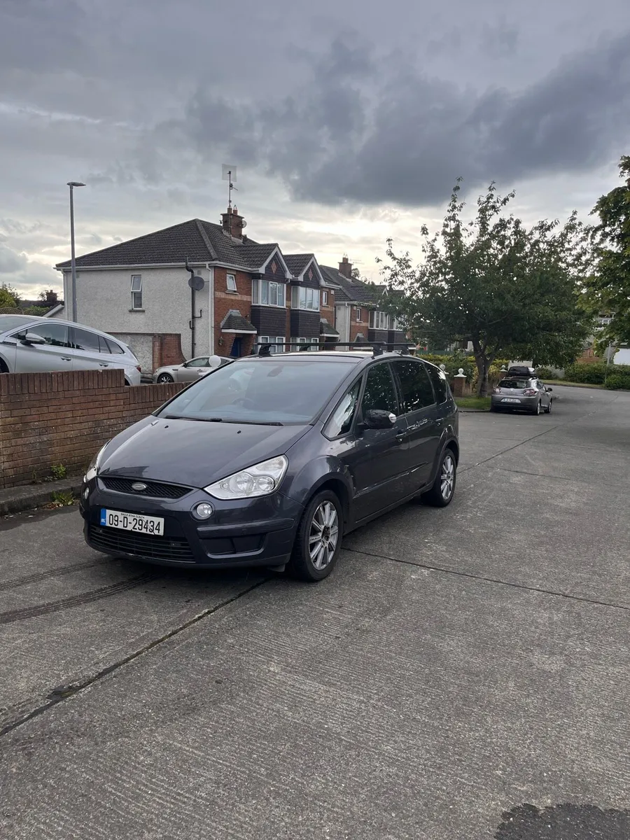 FORD S-MAX - Image 4
