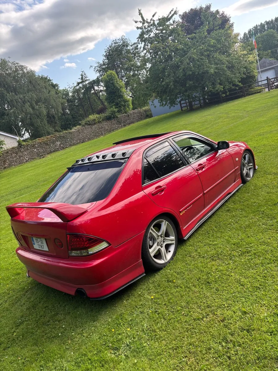 Lexus is200 - Image 3
