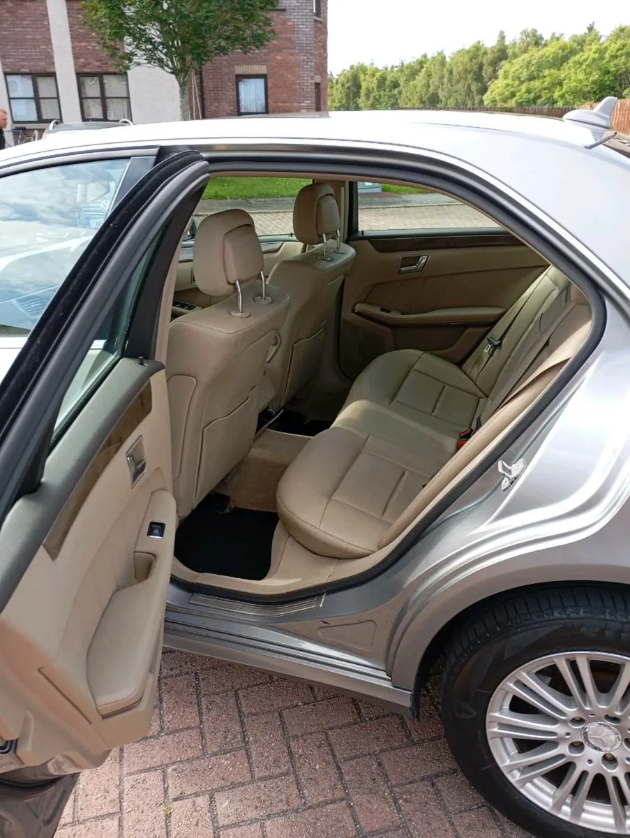 Mercedes Benz long NCT 256000 kms - Image 3