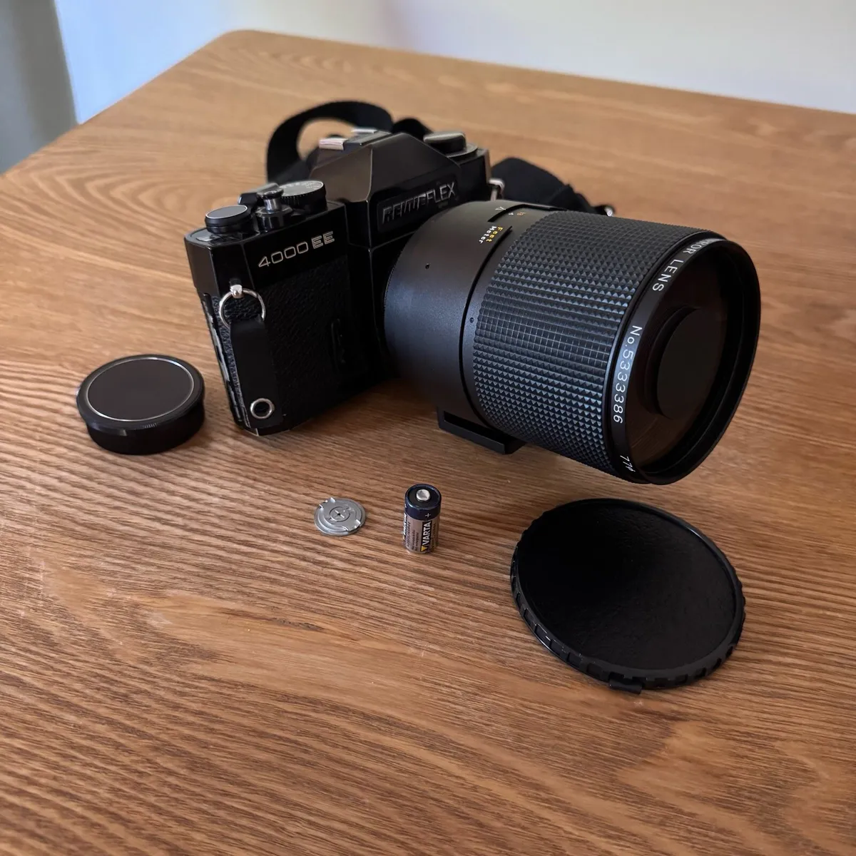Revueflex 4000EE + Revuenon 500mm f/8 Mirror Lens - Image 4