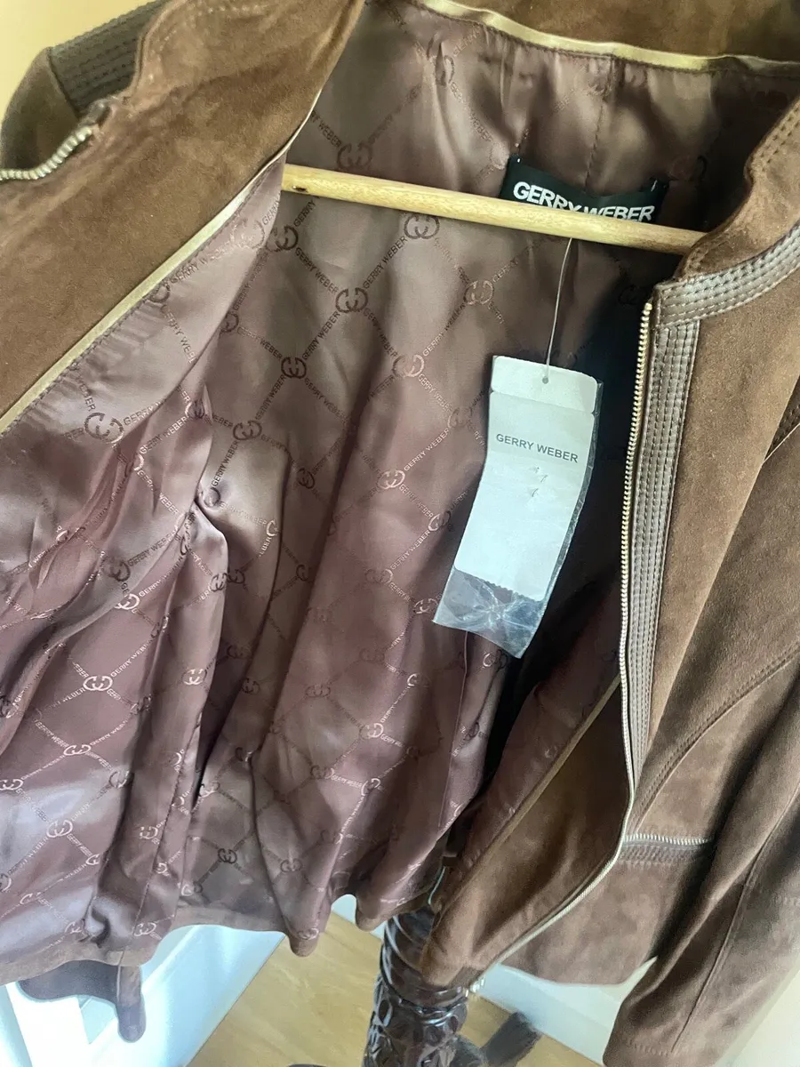 Size 16 leather Gerry Webber jacket - Image 4
