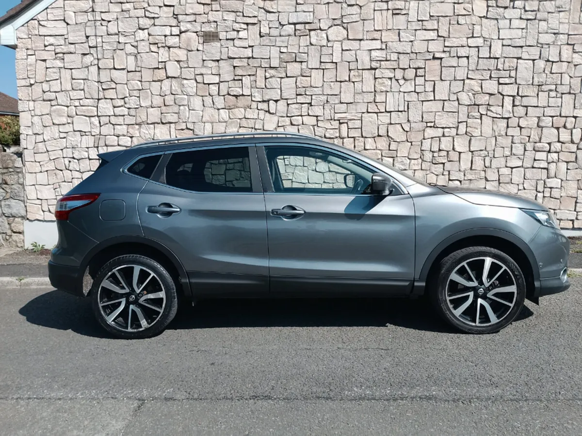 Nissan Qashqai 1.5 DCI Tekna 110PS 5DR - Image 2