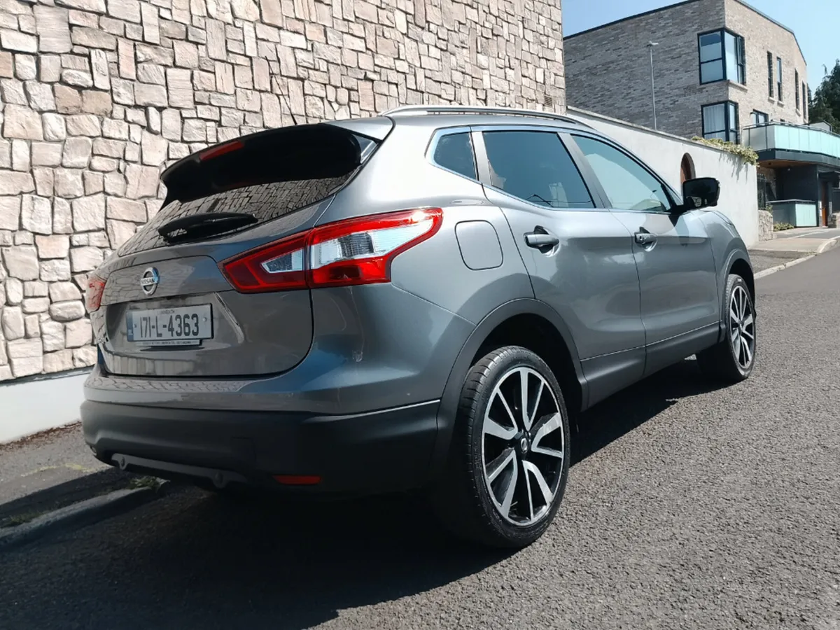 Nissan Qashqai 1.5 DCI Tekna 110PS 5DR - Image 3