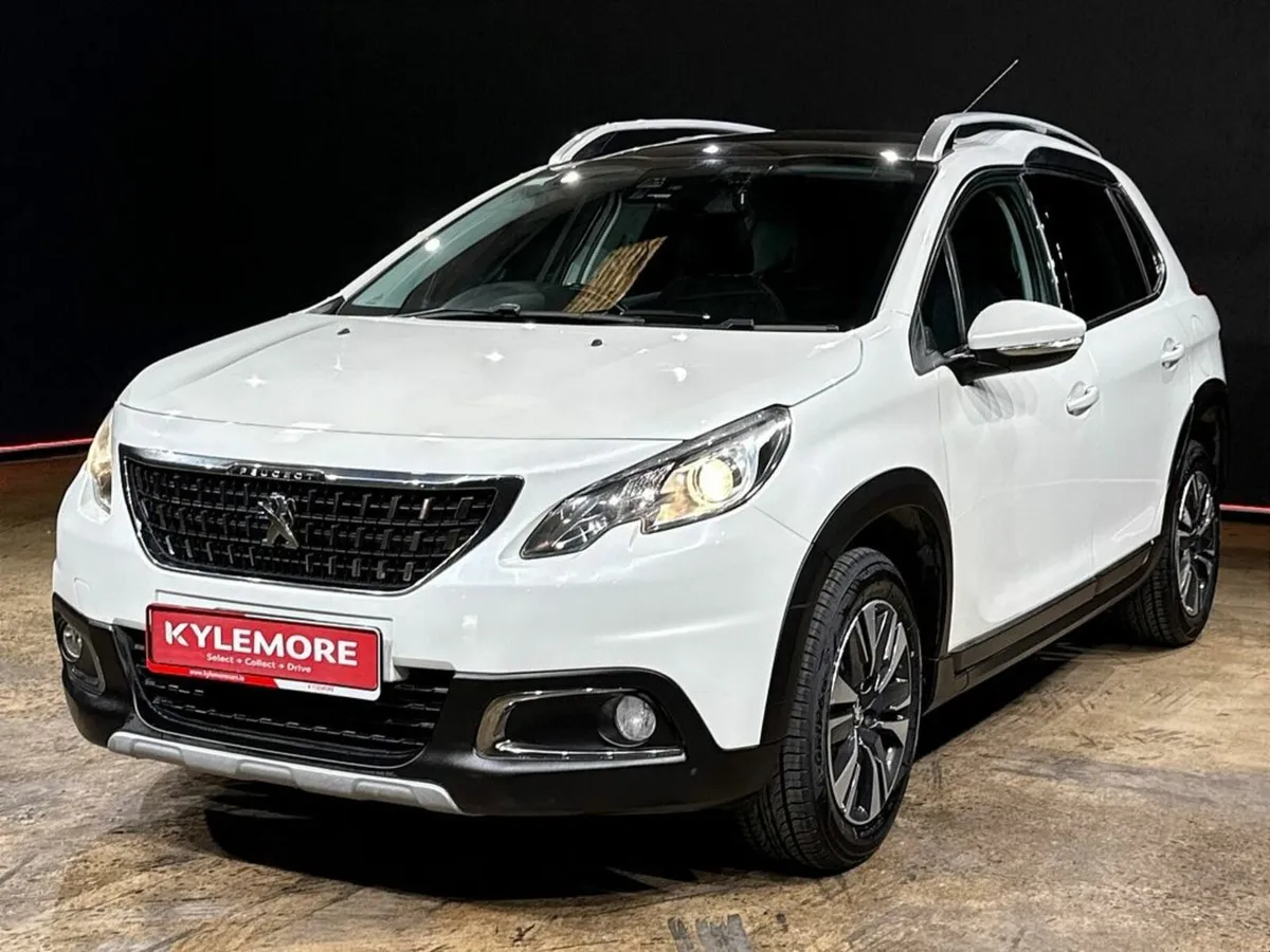 Peugeot 2008 1.2 AUTOMATIC - SUNROOF MODEL - CRUIS - Image 3