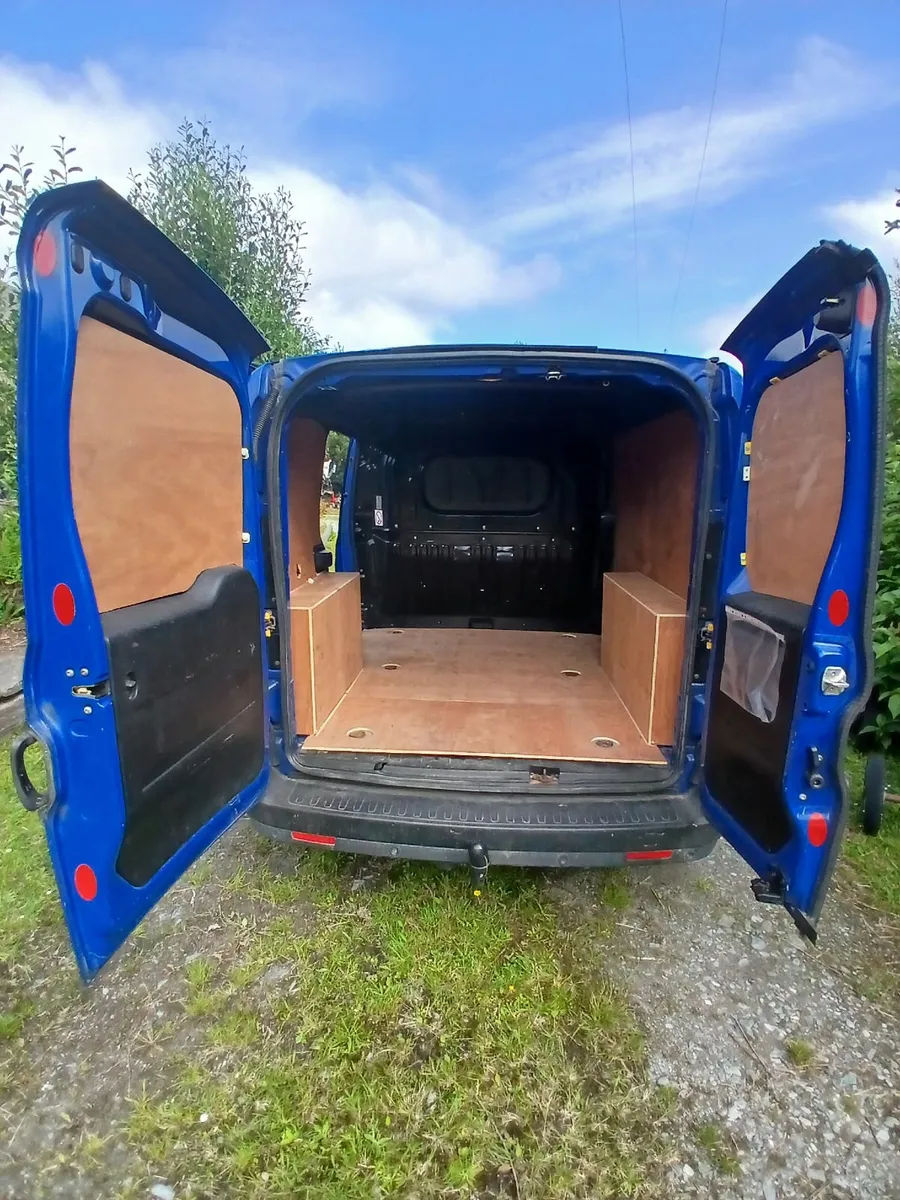 Fiat Doblo 2010 - Image 4