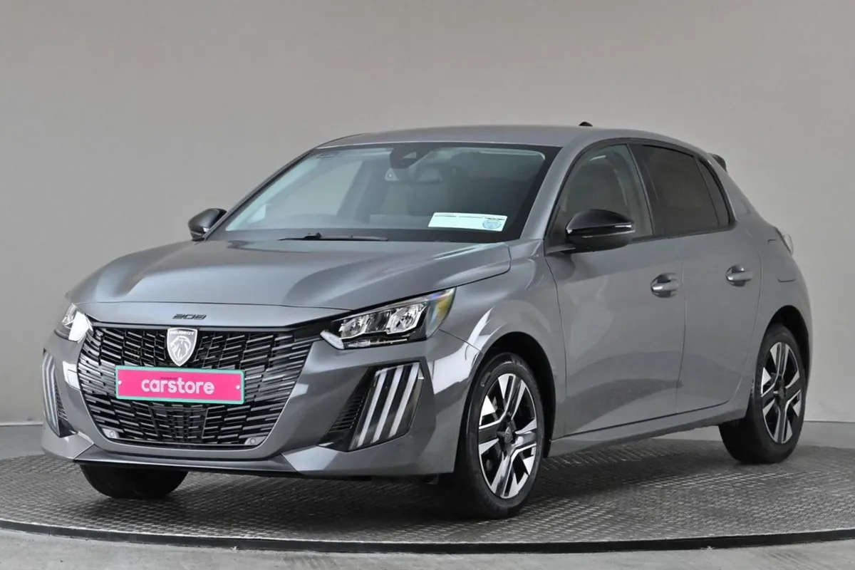 Peugeot 208 1.2 Allure Mhev Edct  reverse Cam par - Image 3