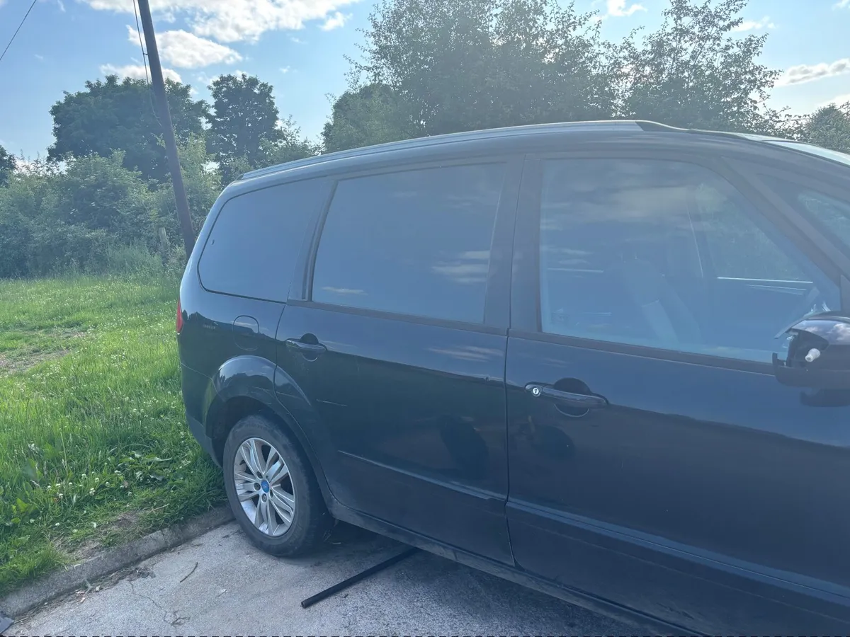 Ford Galaxy 2014 - Image 1