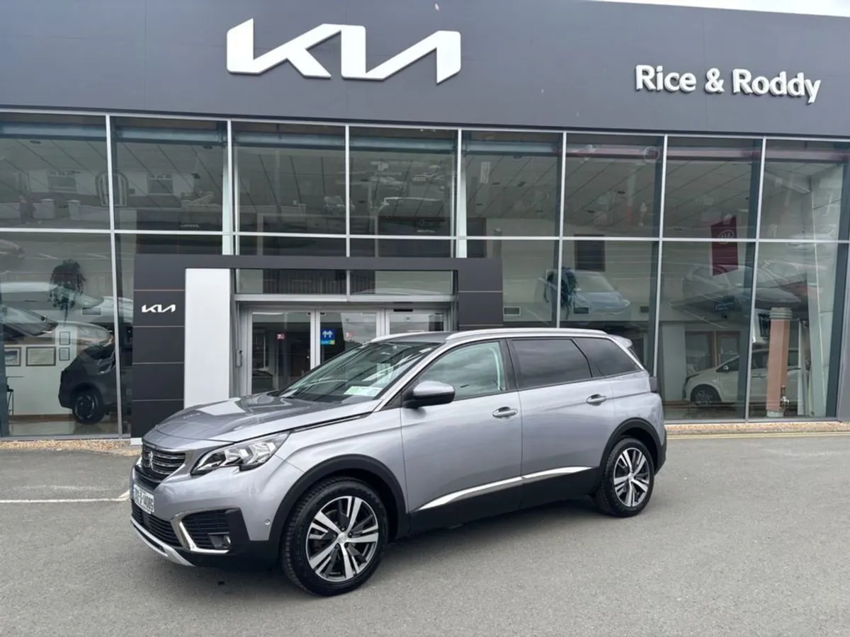 Peugeot 5008 Allure 1.5 Blue HDI 130 6.2 4D - Image 2