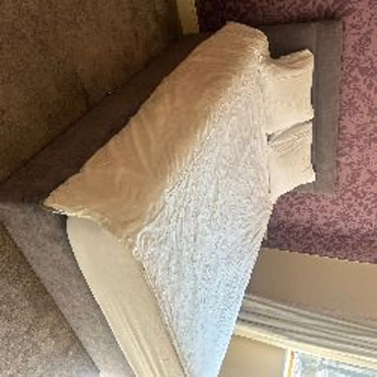 Double bed base and mattress for sale - Image 2