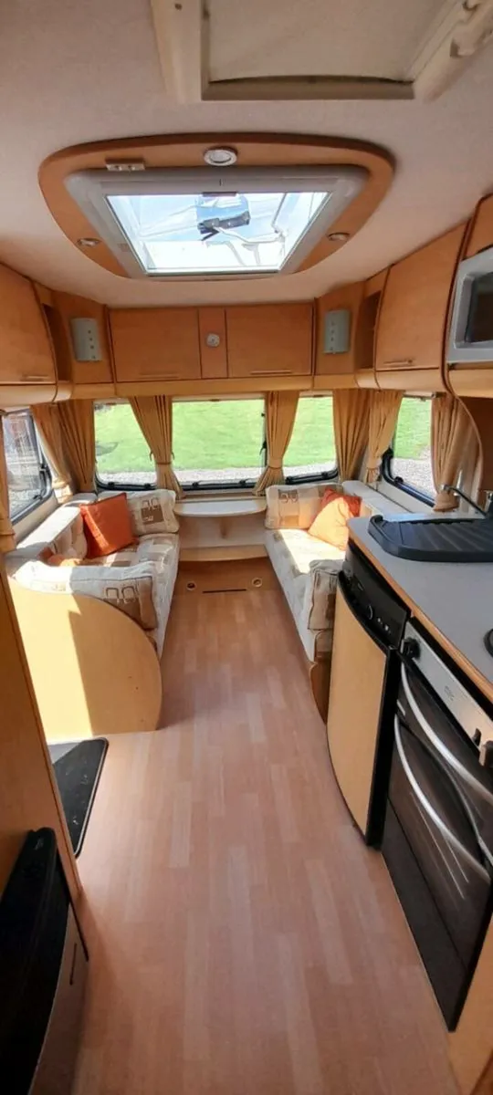 Caravan - Image 1