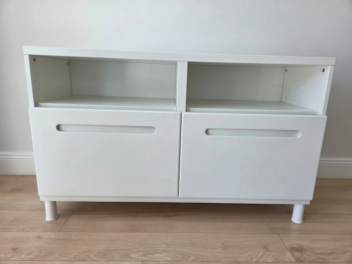 Cabinet - Image 1