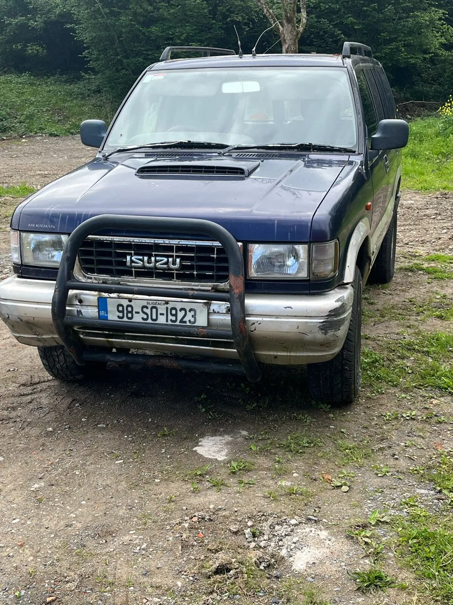 Isuzu trooper. 3.1 LWB - Image 4