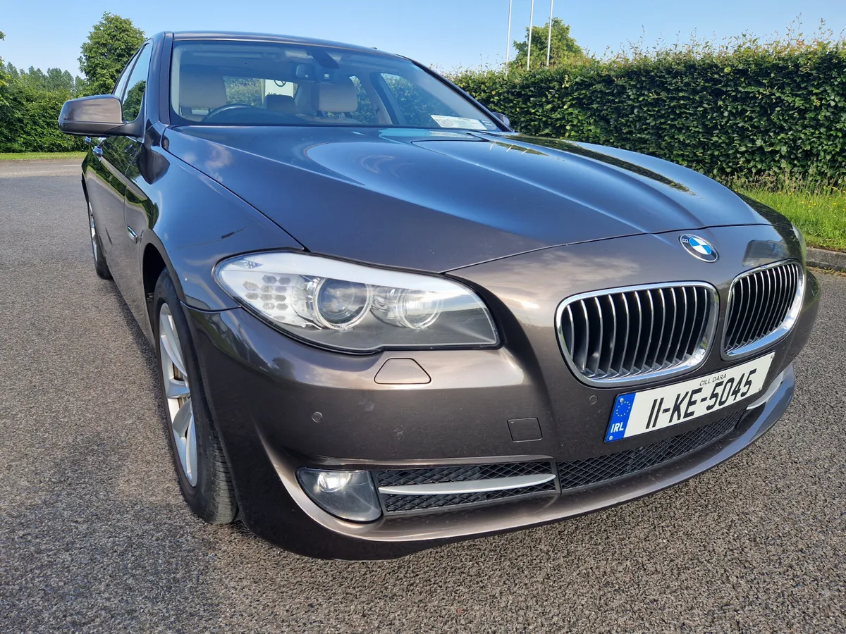 BMW 520  SPORT, AUTO LOW  KMS, NEW NCTSUPERB - Image 2