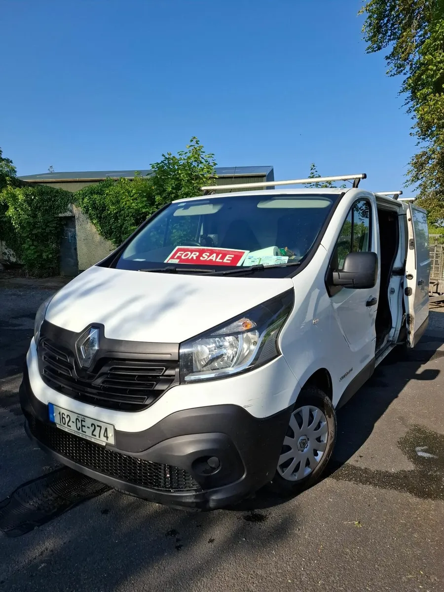 Renault Trafic 2016 - Image 2