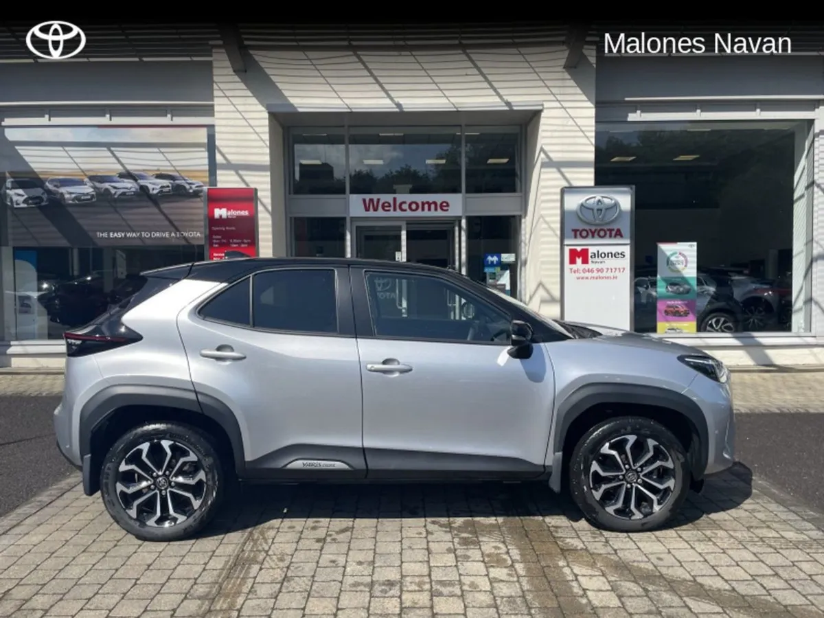 Toyota Yaris CR Cross Luna Sport 4DR Auto - Image 3