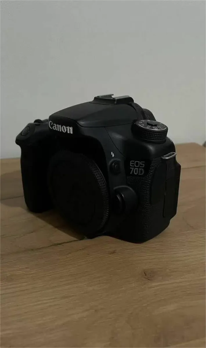 Canon EOS 70D DSLR Camera - Image 2