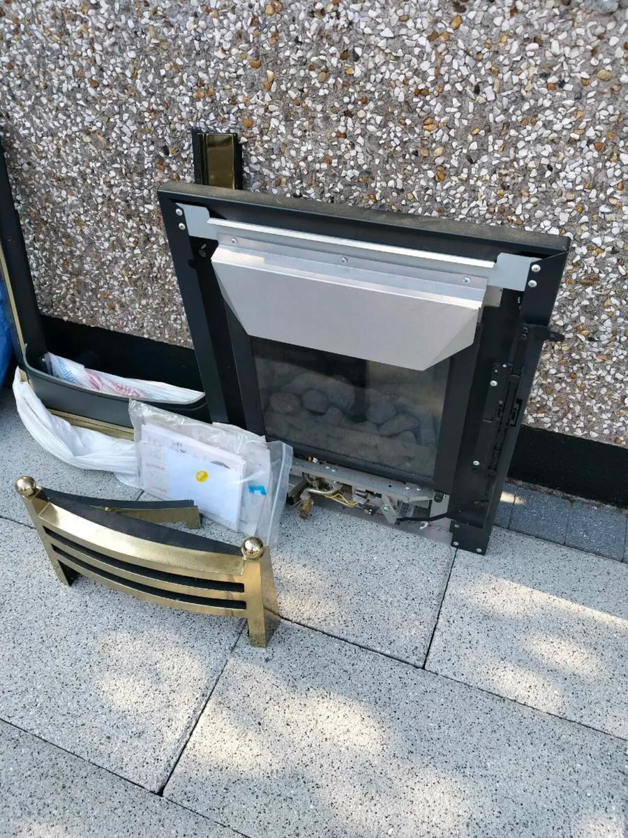 Gas fire - Image 2