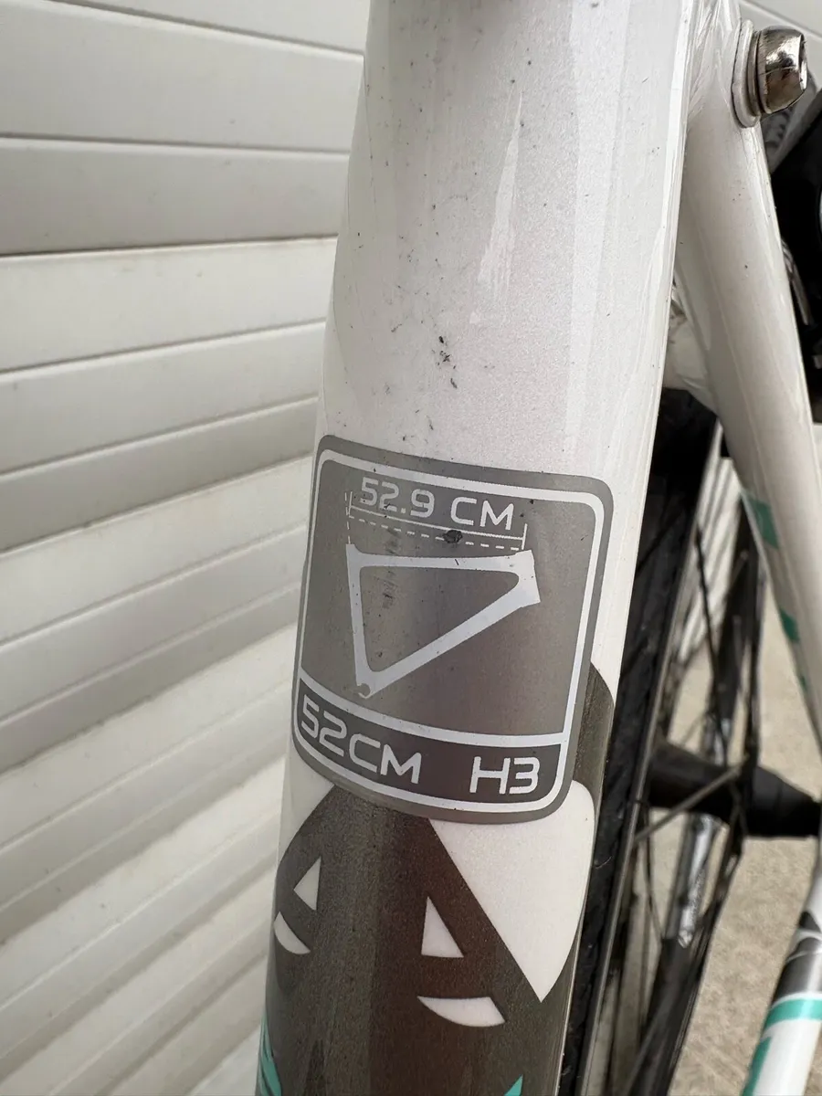 Trek Lexa Womens Bicycle - Image 3